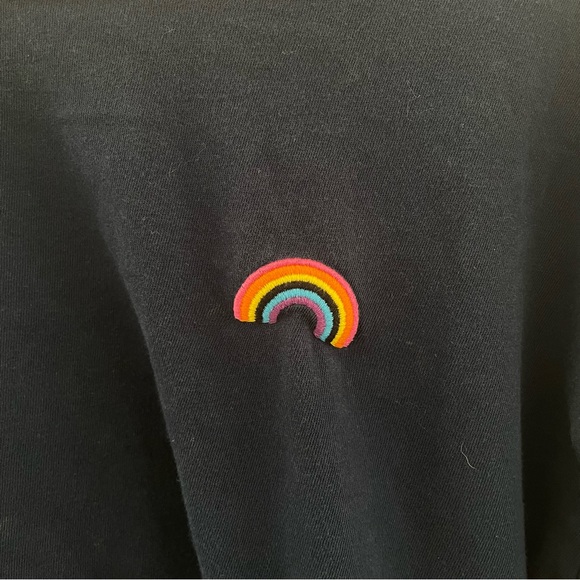 American Eagle Cropped Subtle Rainbow Pride Crop Top - Picture 2 of 4